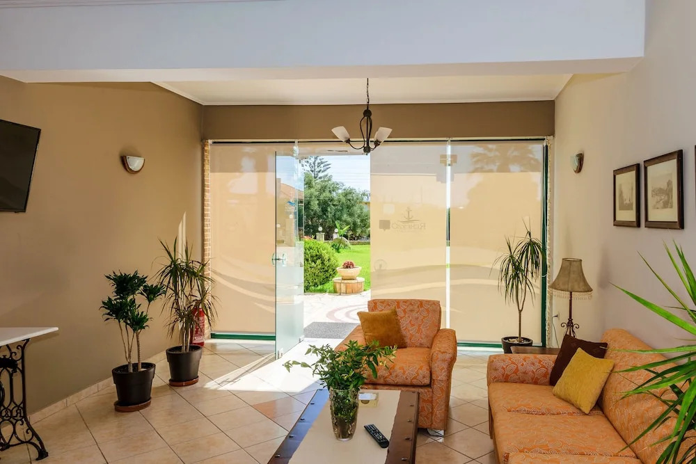 Remezzo Studios & Apartments