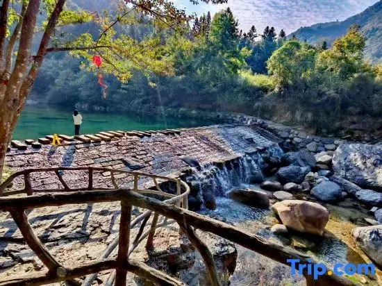Shitai Qingfeng · Terrace View Homestay (Guniujiang Scenic Area)