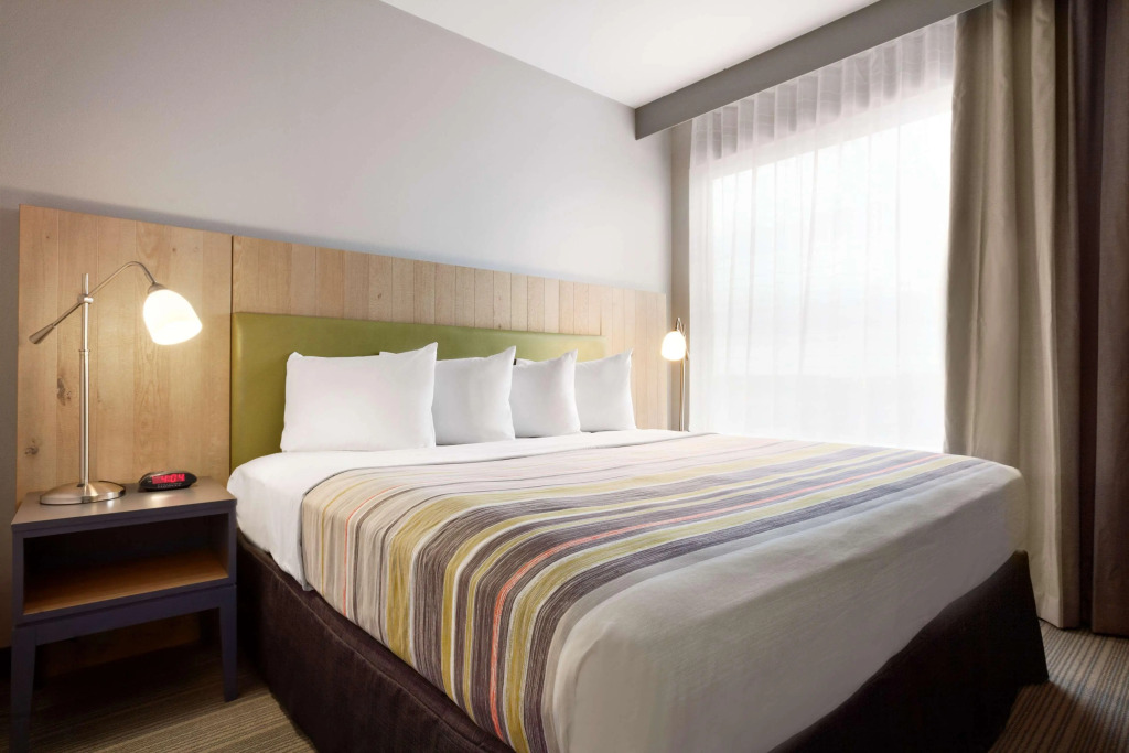 Country Inn & Suites by Radisson, Austin-University, TX