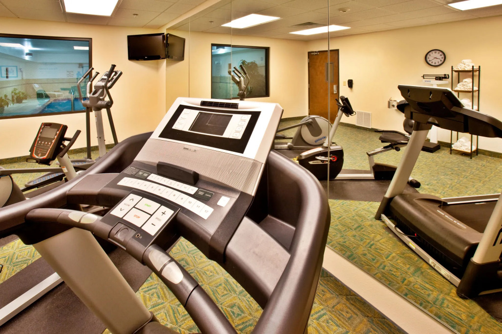 Holiday Inn Express- Waterloo/Cedar Falls by IHG