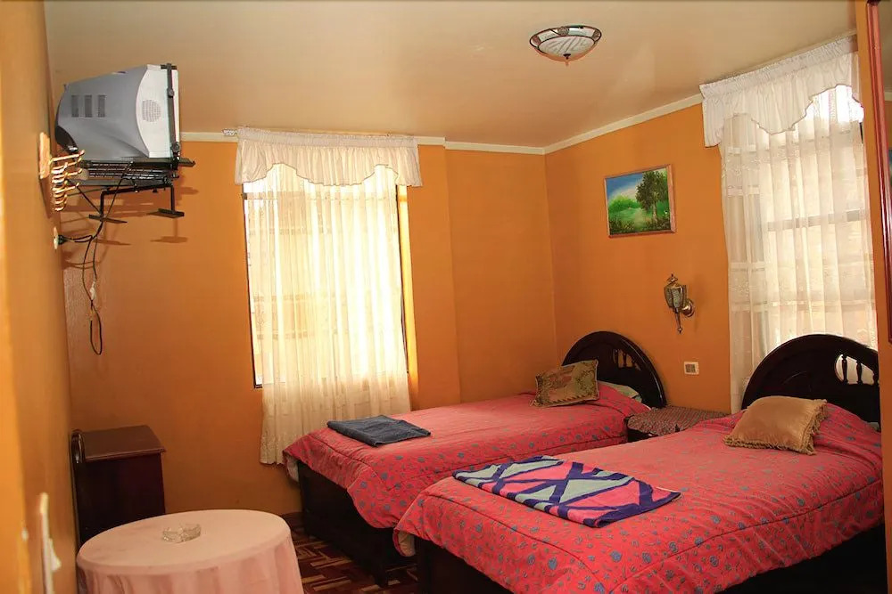 HOSTAL MAYA INN