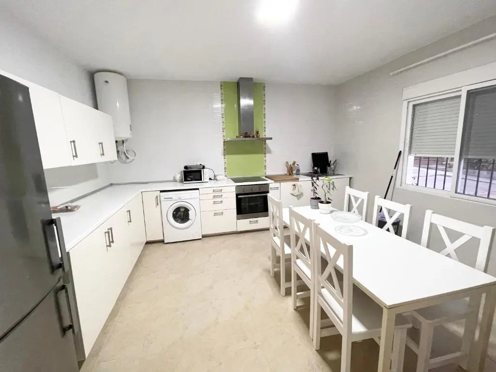Chalet en Conil, descansa y disfruta BBQ AIRE PISCINA privada PARKING