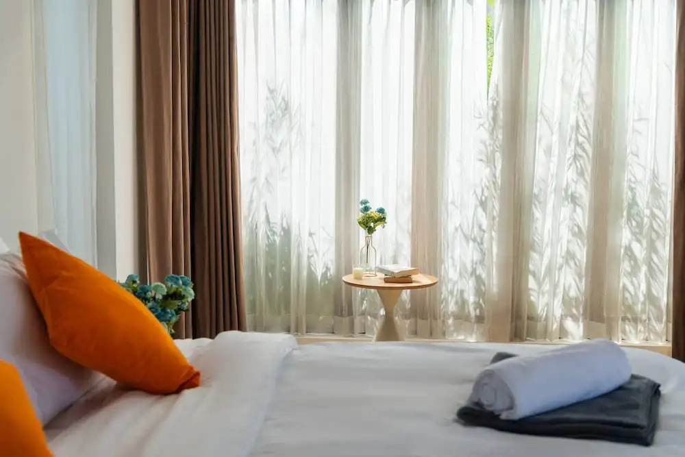Spacious Private 4 BR Villa With a Working Office