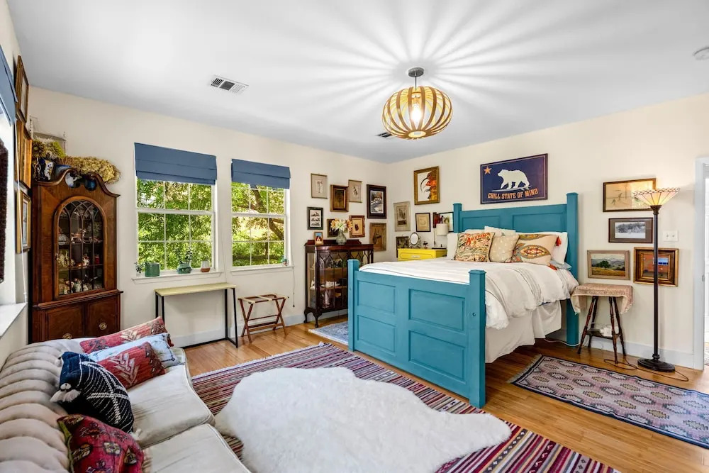 Eclectic 3 Bedroom Block From South Congress!
