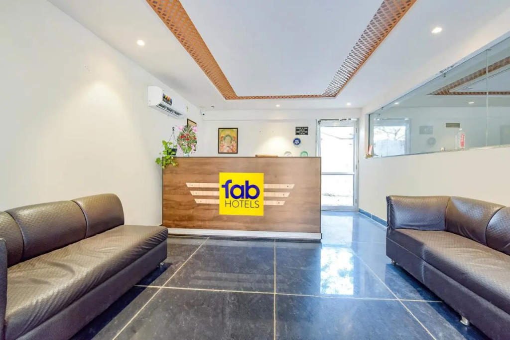 FabHotel JBS Heritage