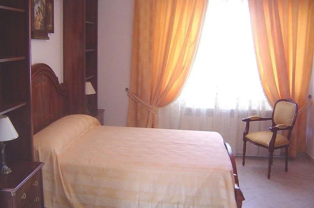 Hostal Cerezo