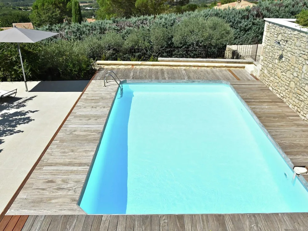 Luxurious Villa in Roussillon With Private Swimming Pool