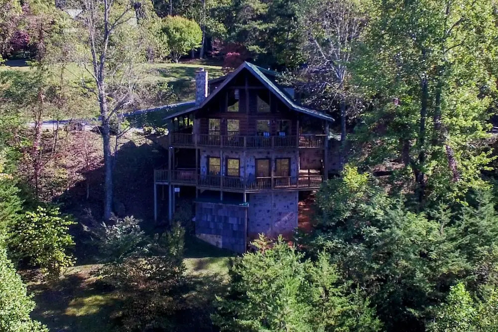 CHATEAU BEARDEN - 3 Br Cabin