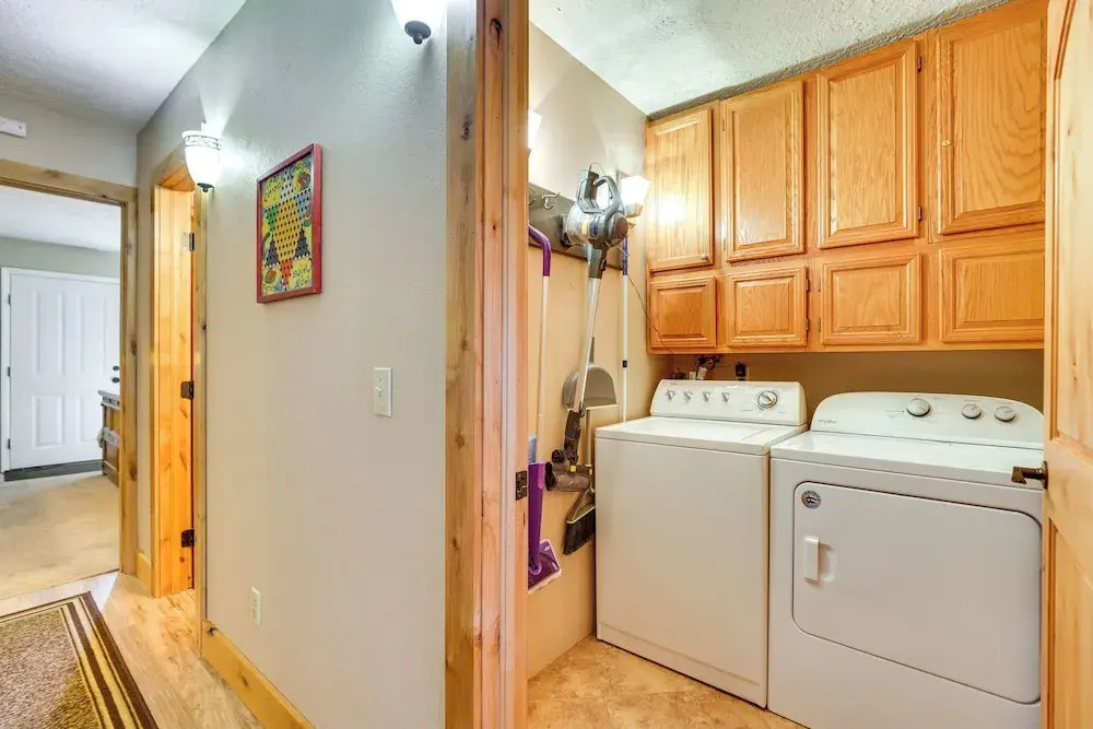 1 Mi to Marina: Frisco Condo w/ Mtn-view Balcony!