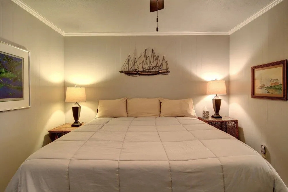 Live, Laugh, Love 1 Bedroom Condo by Redawning