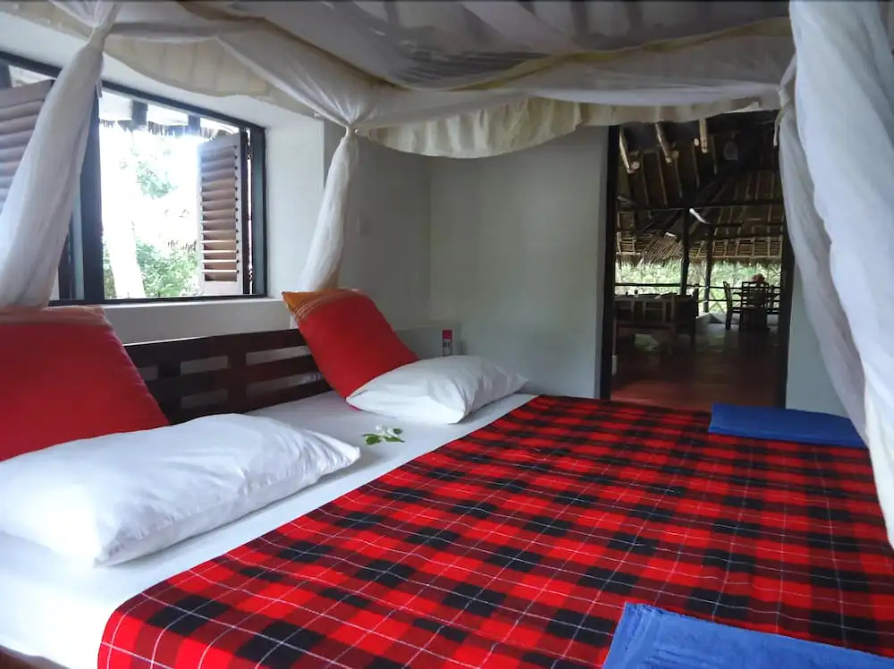Kusini Beach Cottages