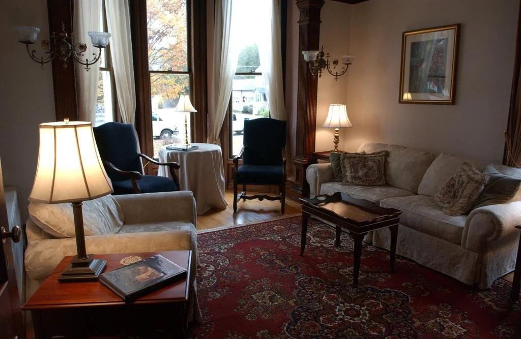 Chapin Park Bed & Breakfast