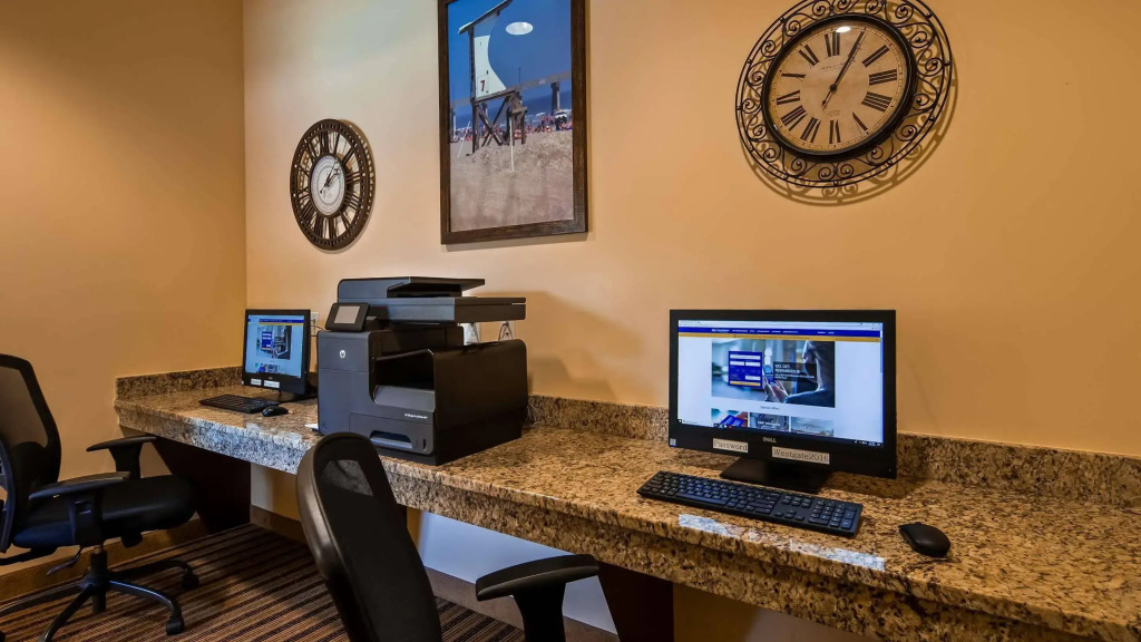 Best Western PLUS Westgate Inn and Suites