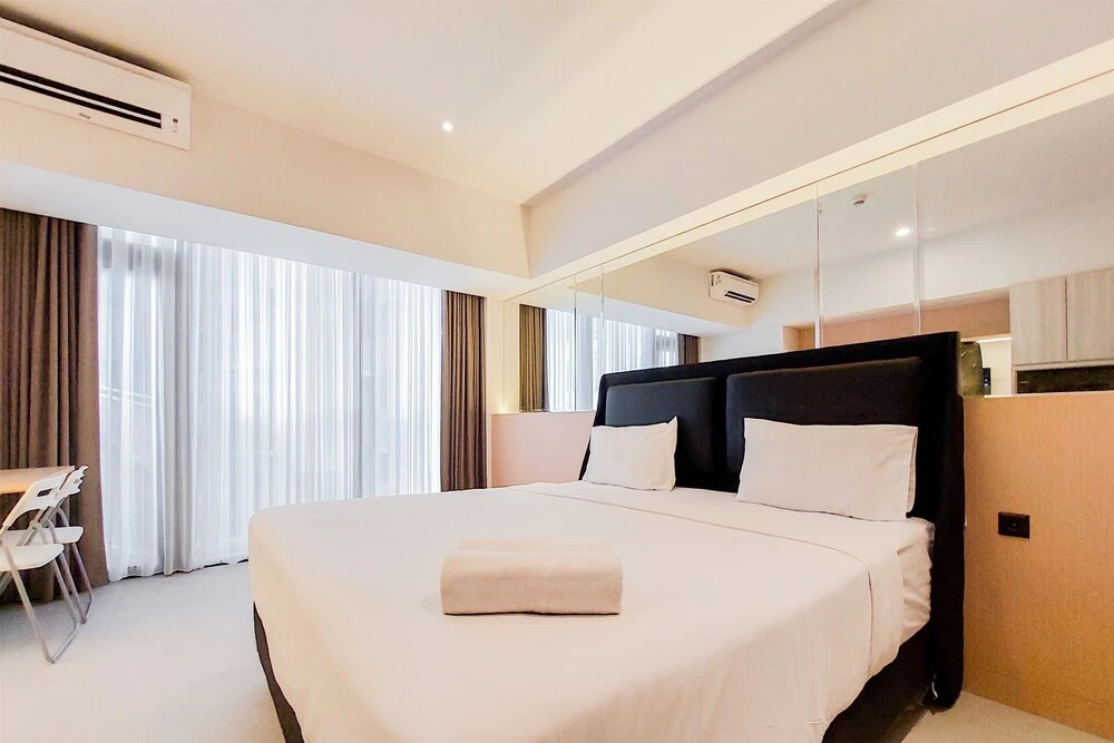 Fancy And Nice Studio Apartment Carstensz Residence