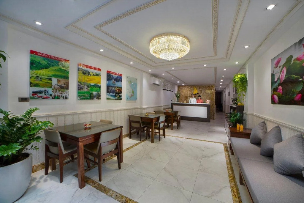 Galliot Central Hotel
