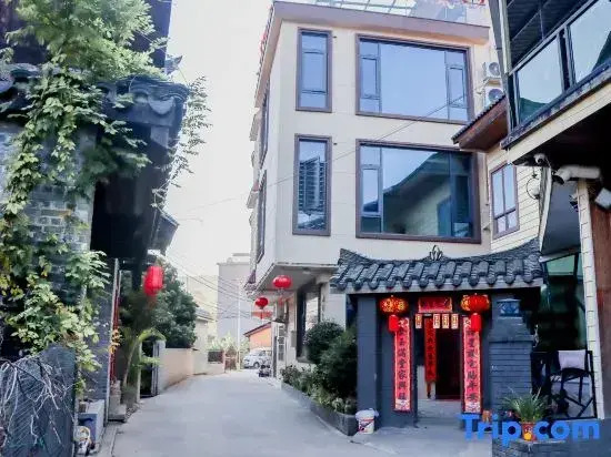 Courtyard No.2 of the Chen's in Conghua