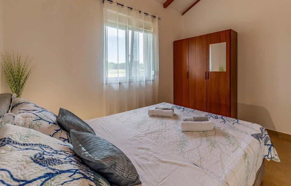 Amazing Home in Marcana With Wifi and 4 Bedrooms