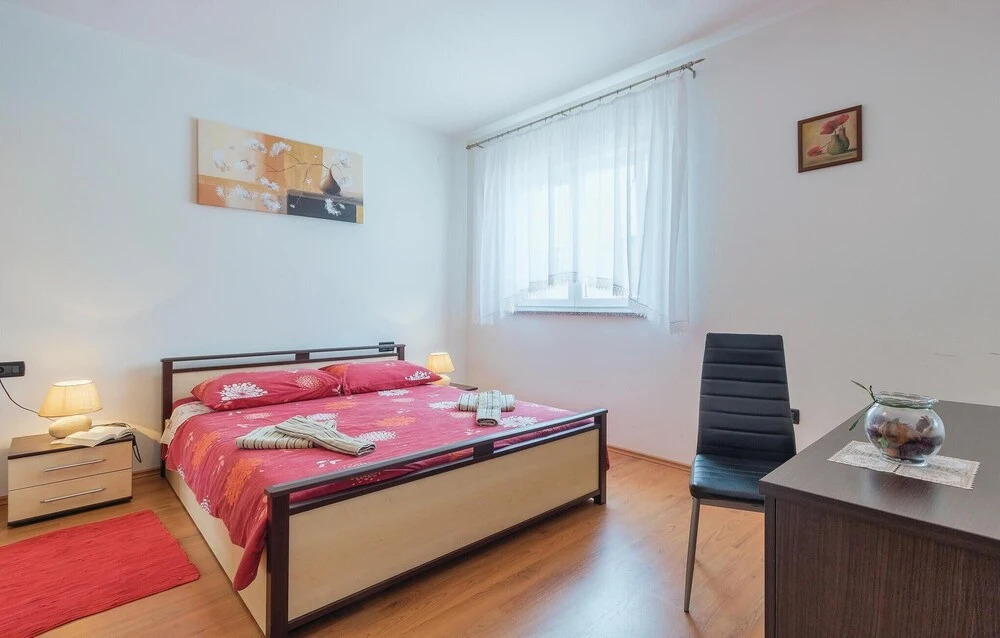 Beautiful Home in Fazana With Wifi and 5 Bedrooms