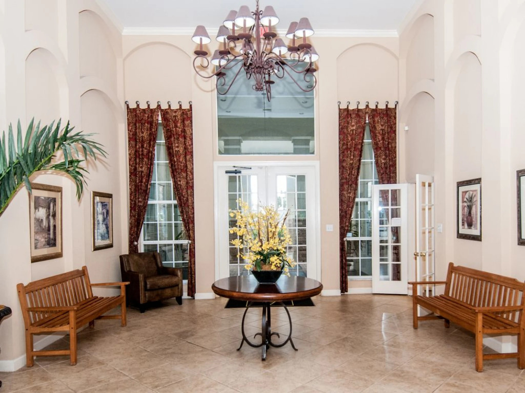 Exquisite Avalon Clearwater Condo,Minutes To Beach