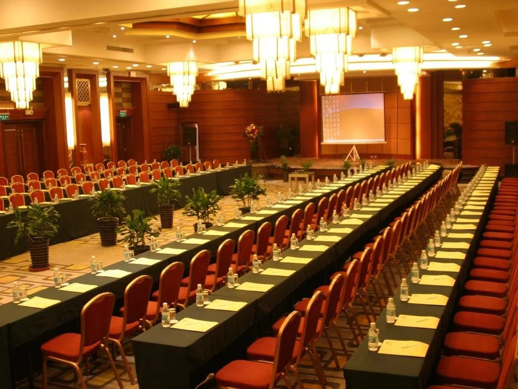 Yinlong Hotel