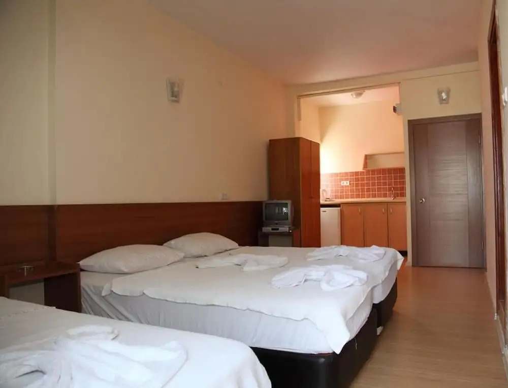 Tug Hotel