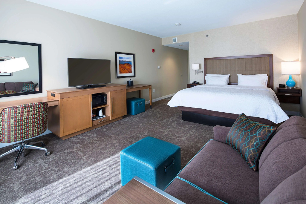 Hampton Inn & Suites Page - Lake Powell