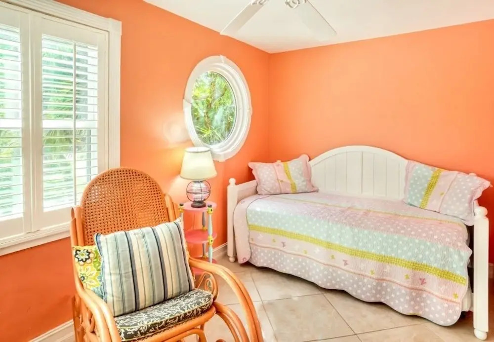 Lollipop 3 Bedroom Home by RedAwning