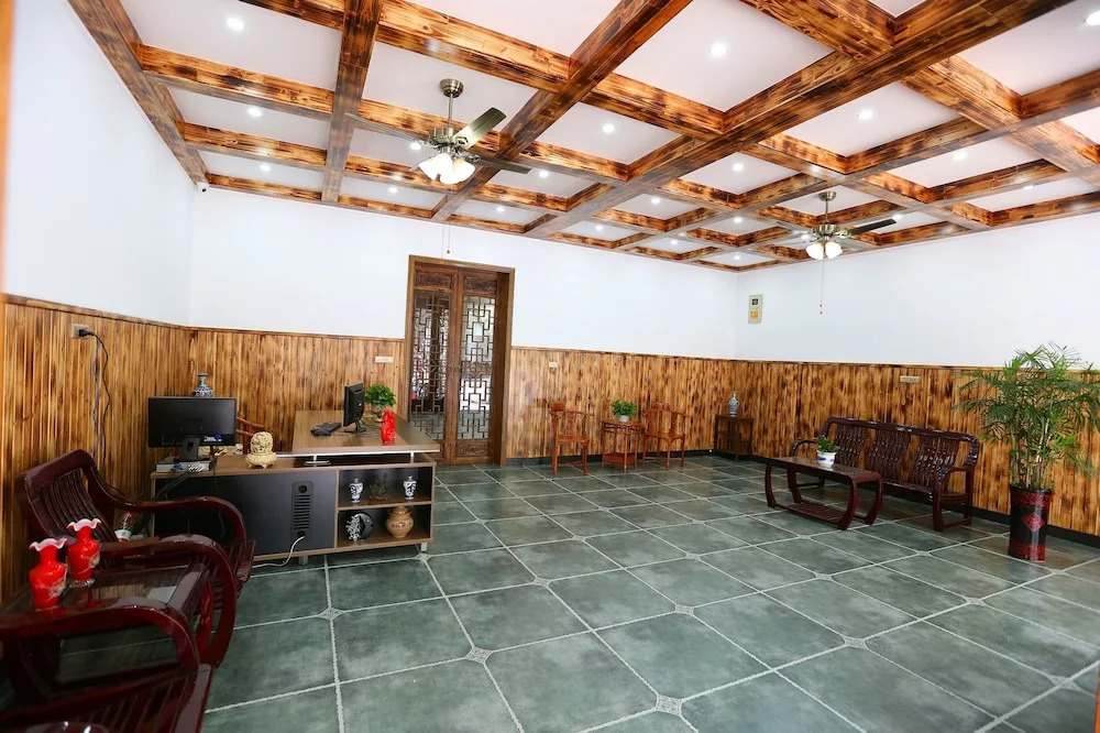 Wuzhen Qinggengyudu Guesthouse West