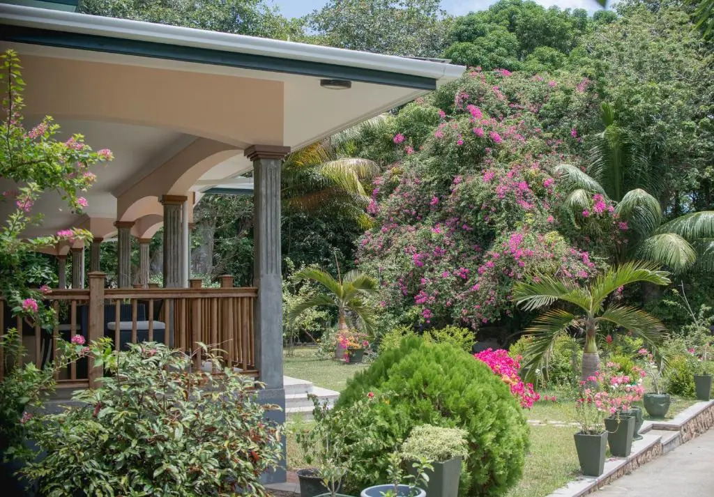 Pension Michel - Villa Roche Bois
