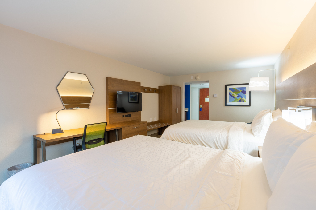Holiday Inn Express & Suites Arlington North   Stadium Area by IHG