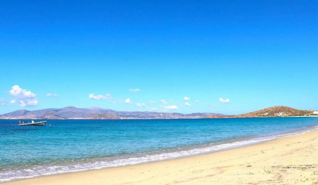 Villa Mila, Agios Prokopios beach, by NaxosVibe