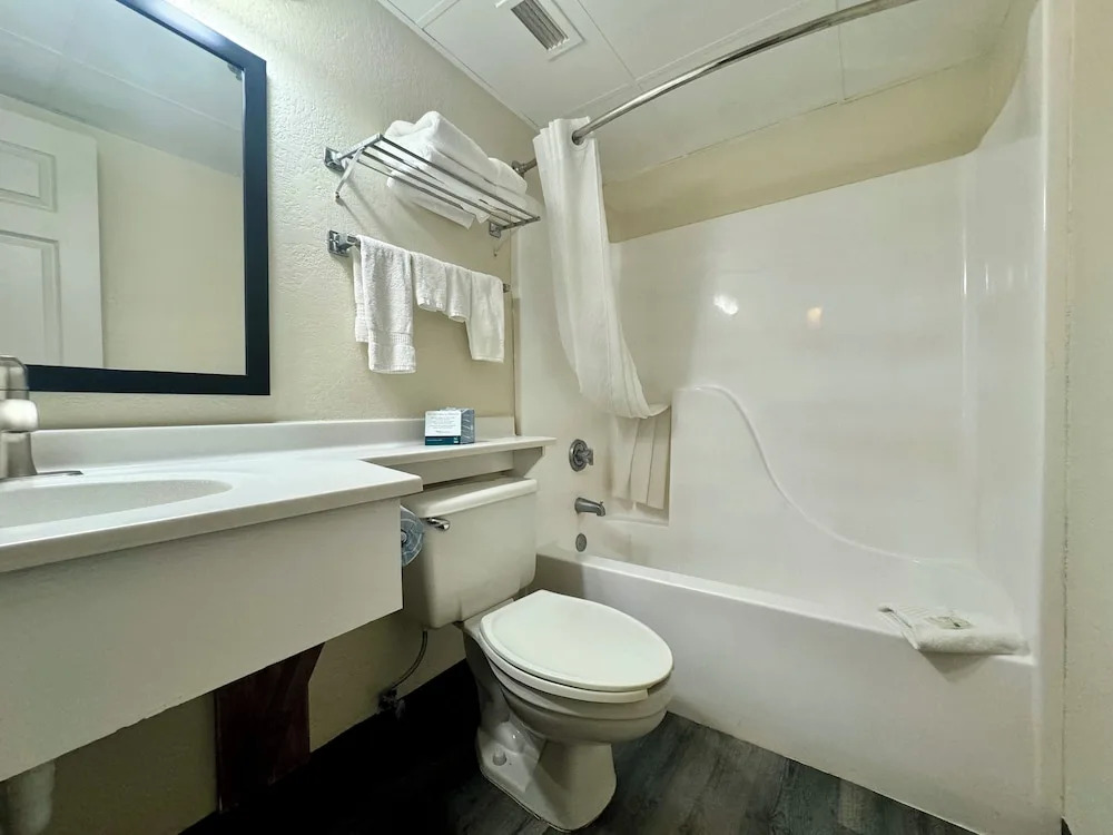 Country Inn & Suites By Carlson Alexandria