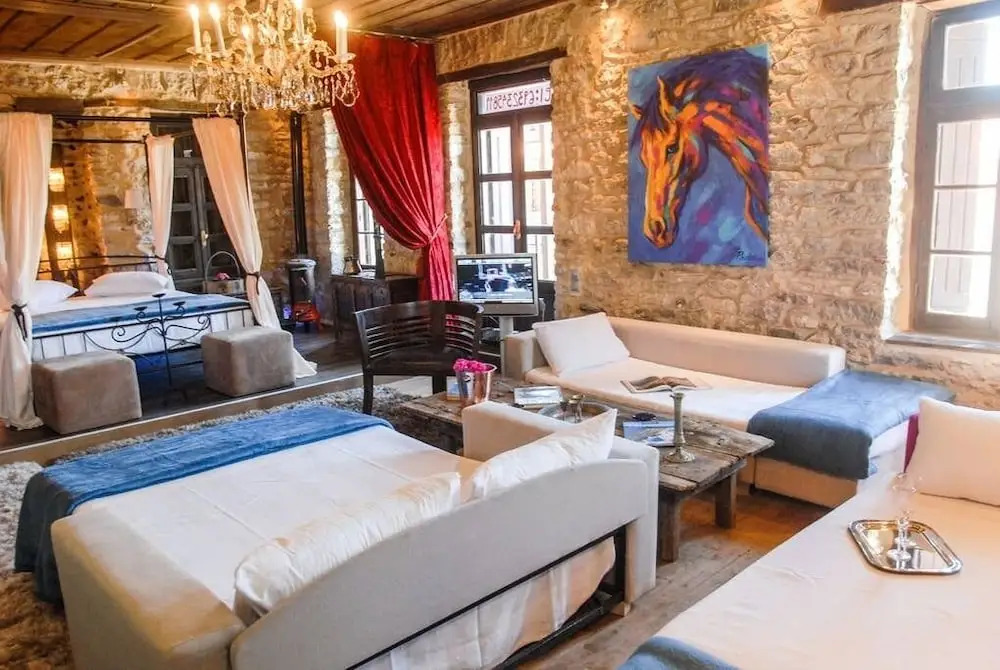 Antique Luxury Suite 65sq.m.