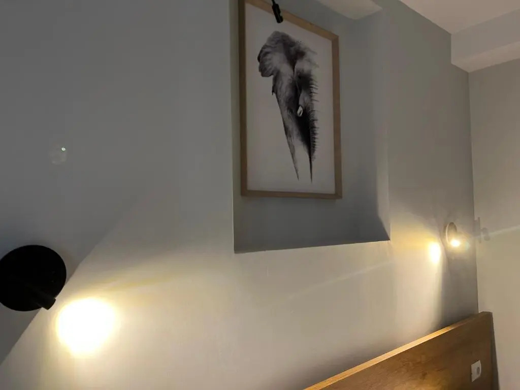 KONIs Studio Apartments