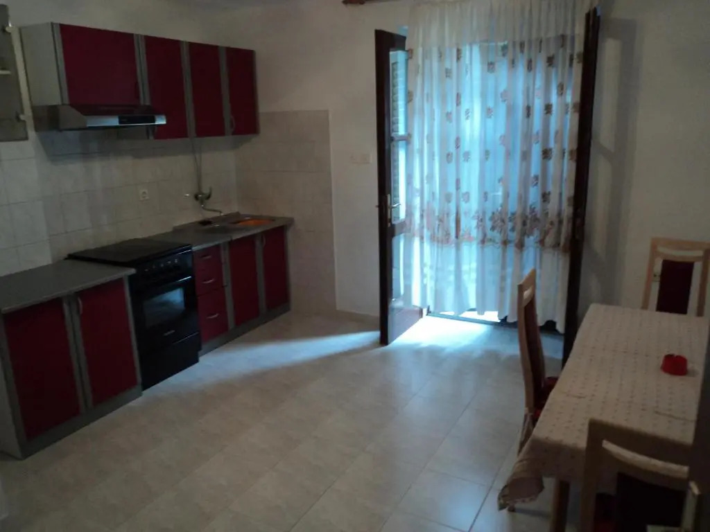 Apartments Lička 25
