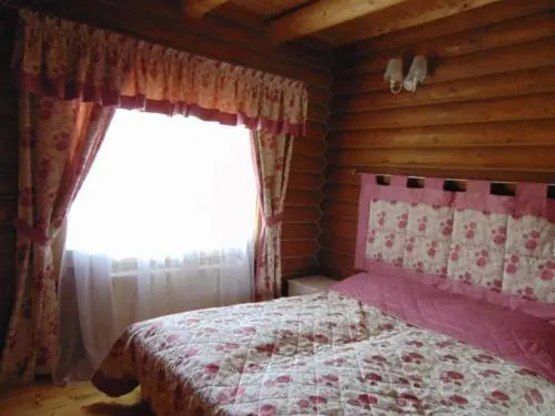Leoslav Apartments