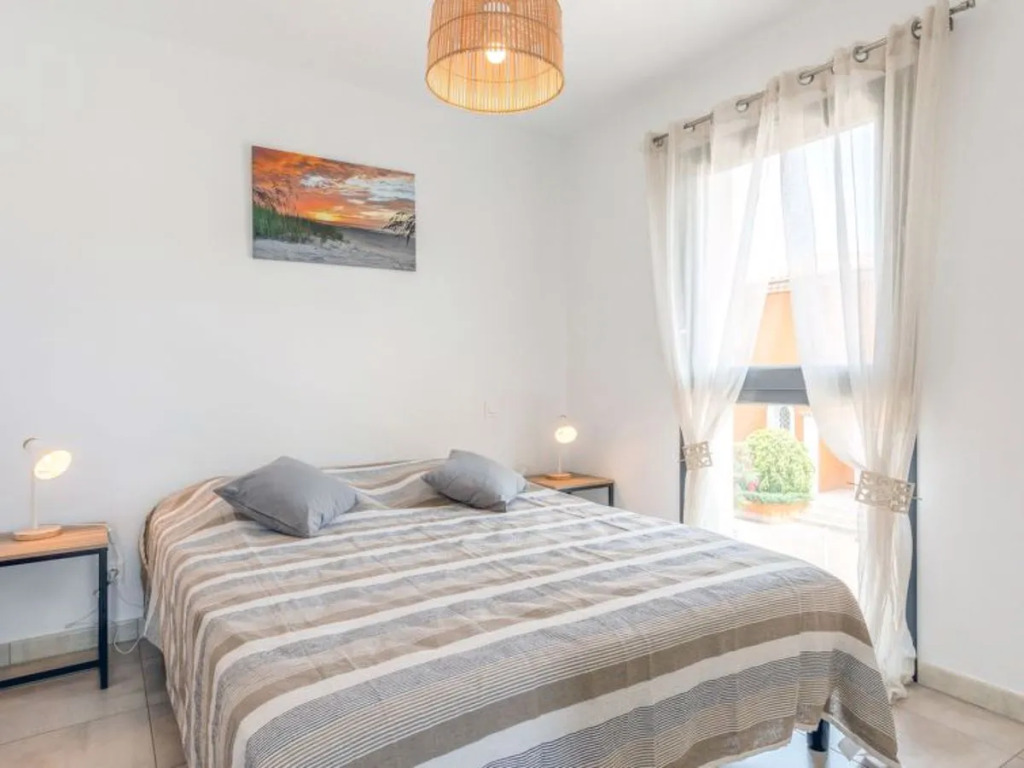 Le Clos Des Alberes 26035