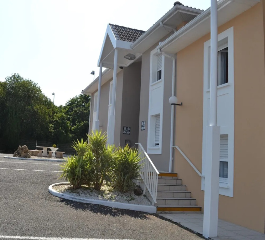 Hôtel Formules Club