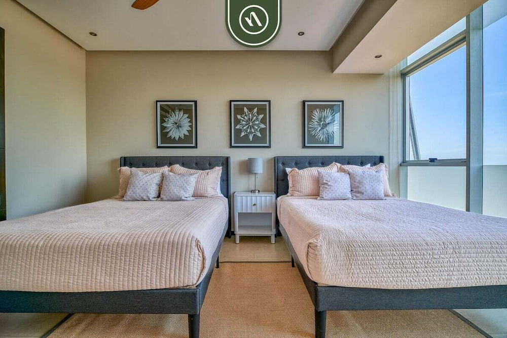 Luxury Oceanfront 2BR Condo With Private Balcony