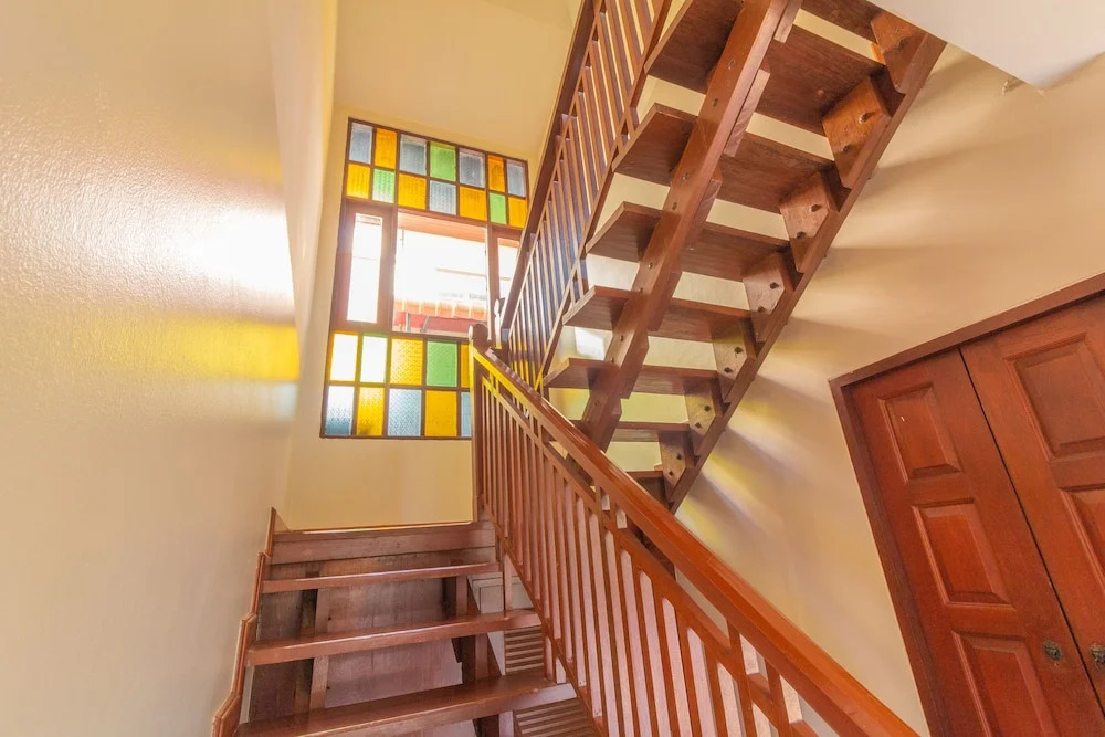 3BR Bali style PrivatePool Villa Near main road Large pool