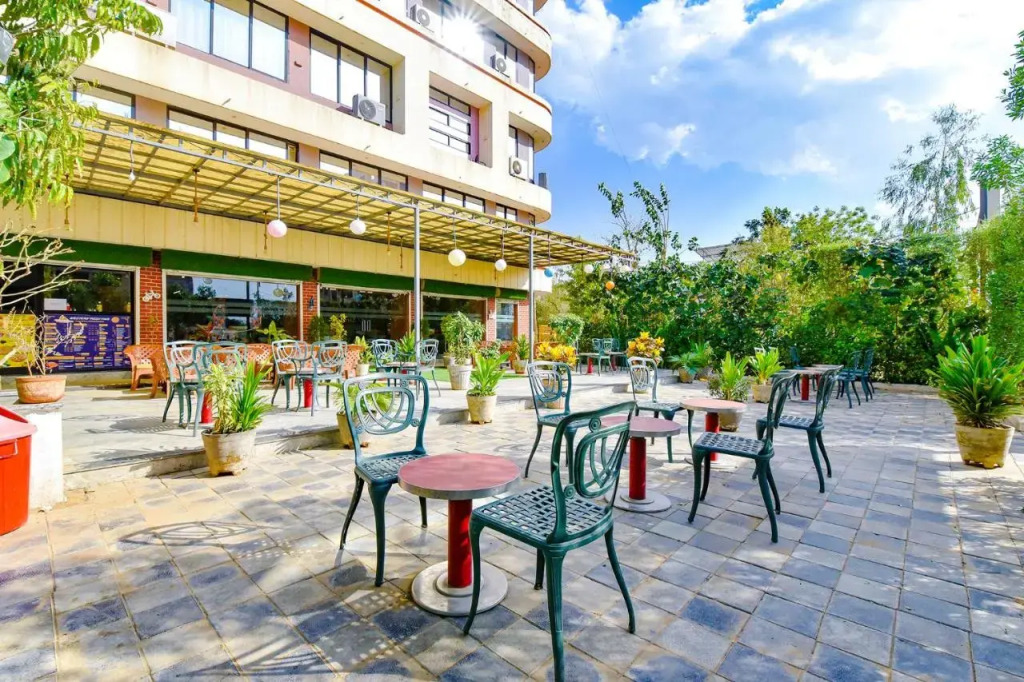 Fabhotel Siddharth Corporate