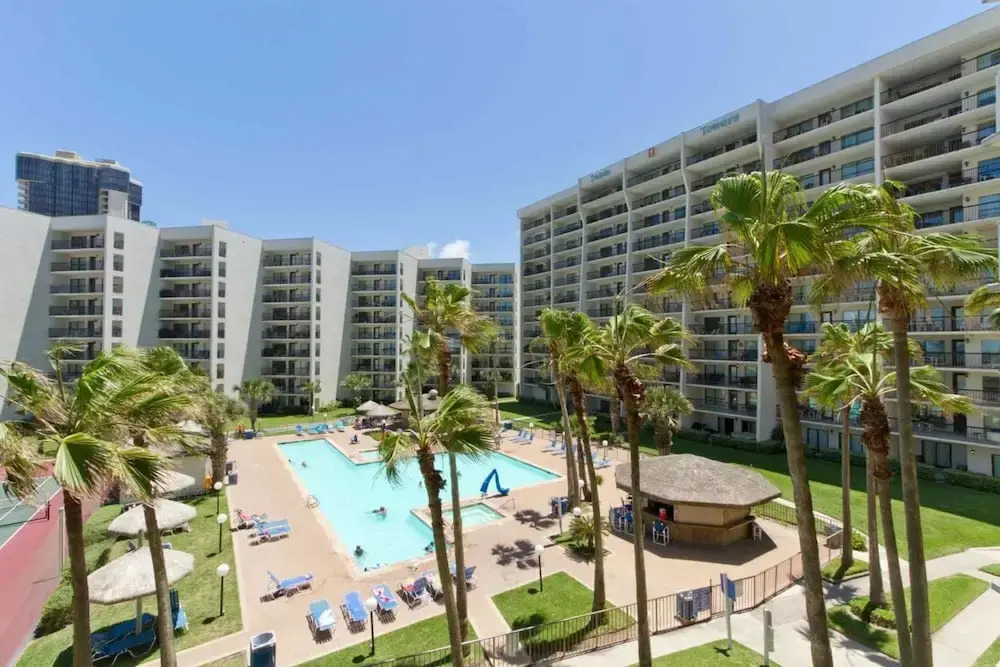 Saida Royale Condominium 9044-45