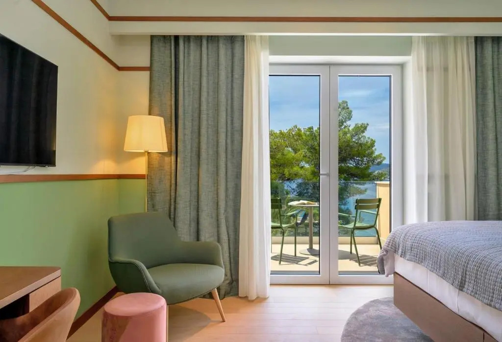 Luxury Villa Hvar Deluxe Palace 2 with pool near beach and Hvar Town