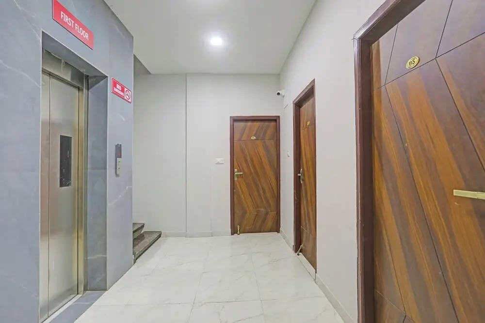 FabHotel Bluemoon Residency - Near Whitefield Main Road