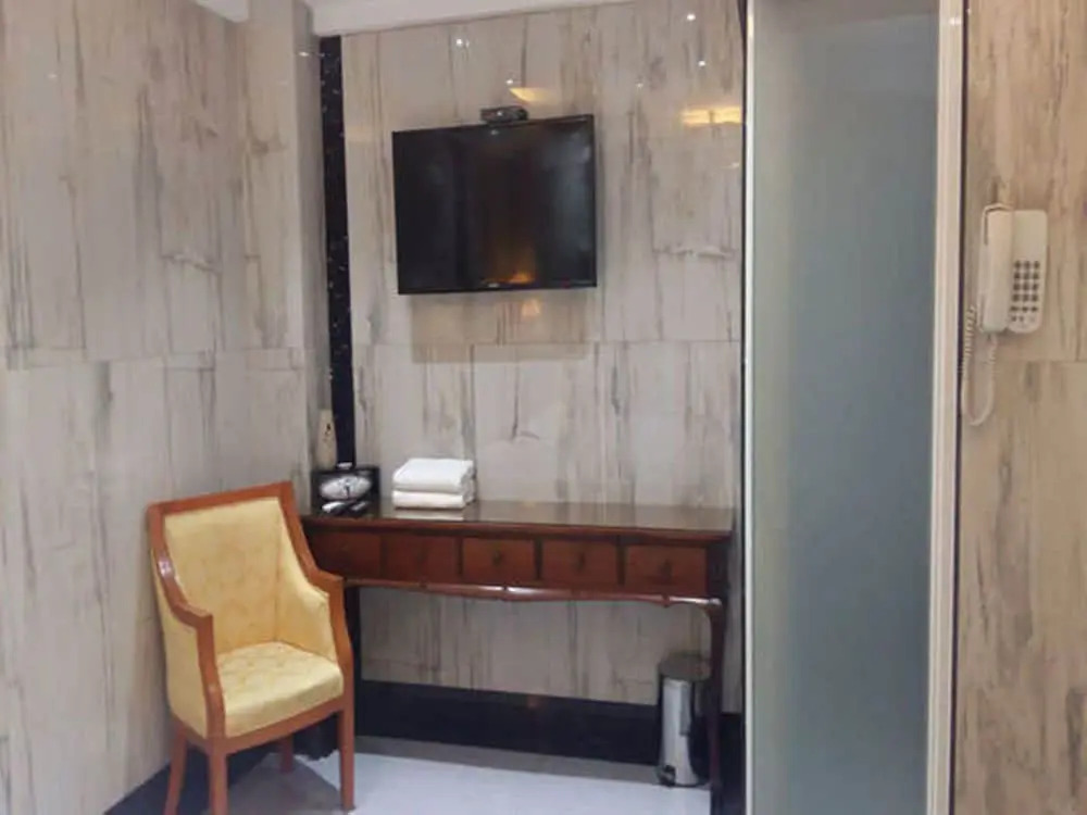 Belgian Suites