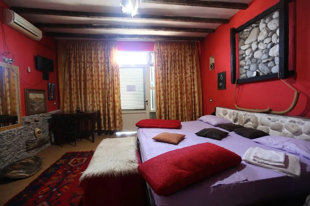 Hotel Vila "Oda E Miqve"Vlore