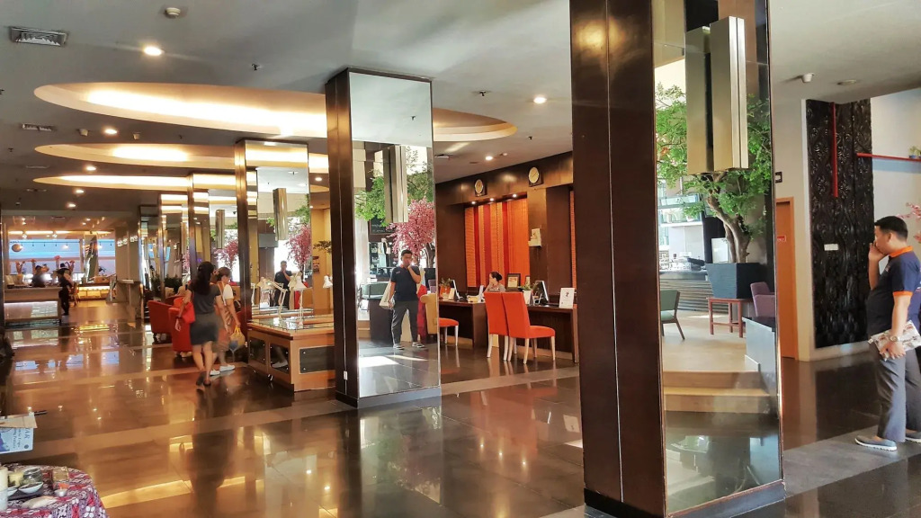 Horison Ultima Makassar