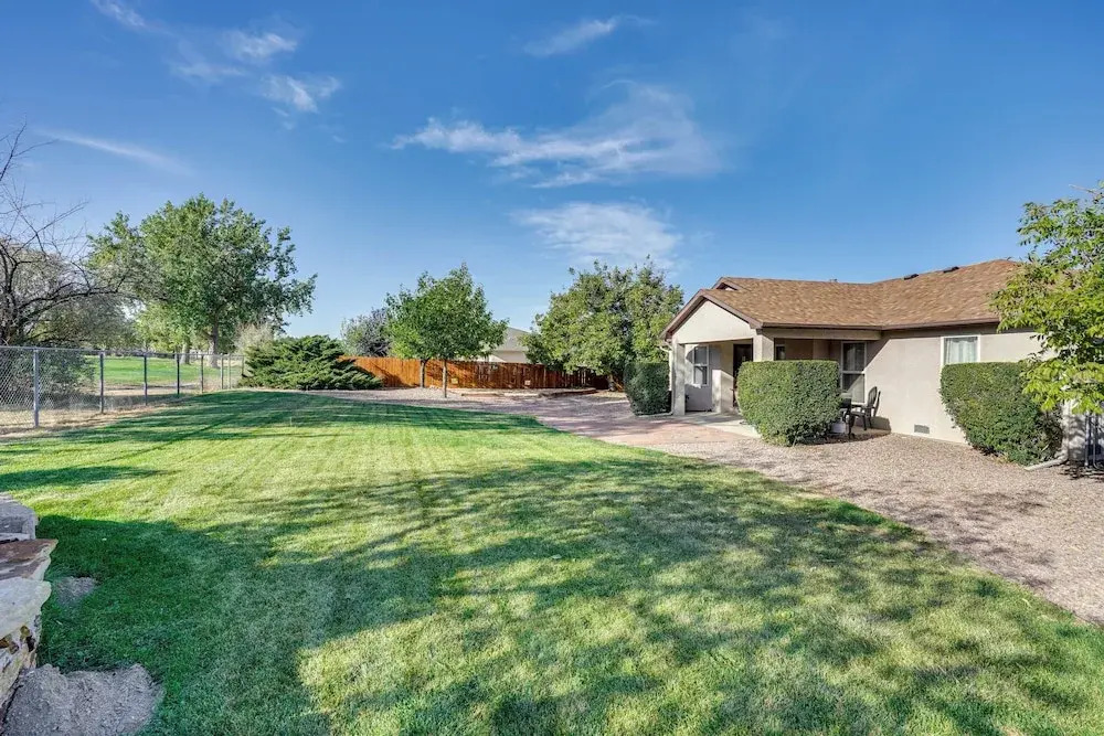 Patio & Grill: Family Home in Pueblo West