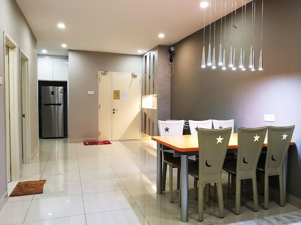 Mansion One 2 Bedroom Apartment