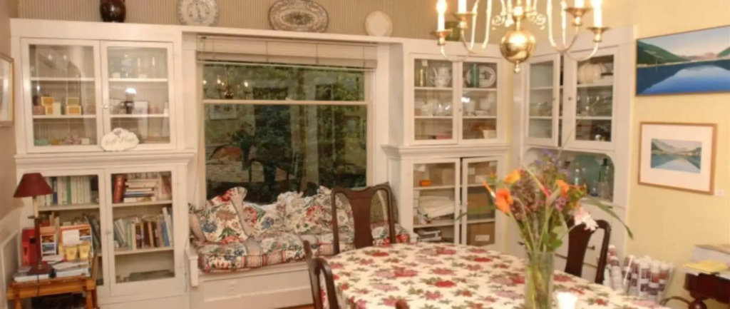 Secret Garden Inn & Cottages